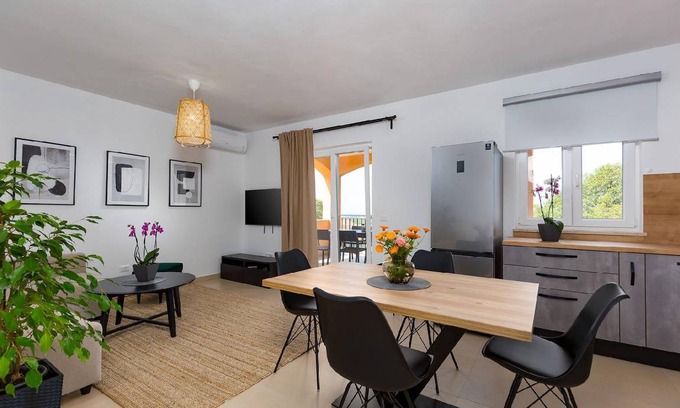 Fuskulin House | 115 m² House ∙ 3 bedrooms ∙ 10 guests