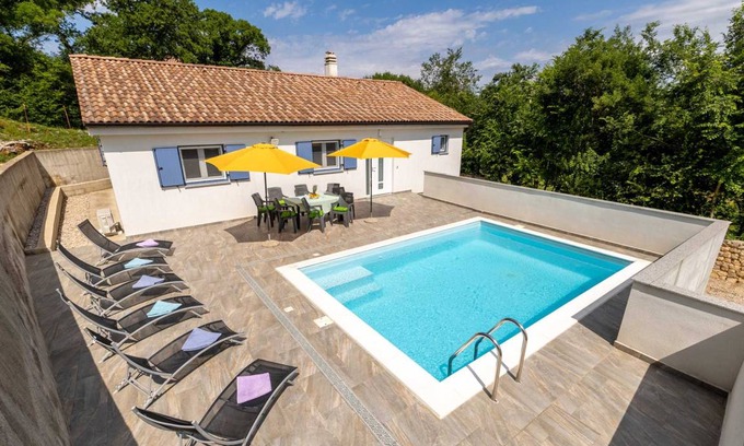 Gabonjin Villa | 118 m² Villa ∙ 3 bedrooms ∙ 6 guests