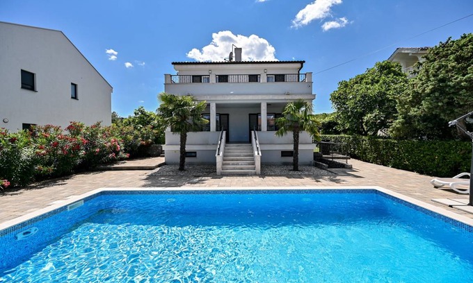 Porat Villa | 118 m² Villa ∙ 3 bedrooms ∙ 7 guests