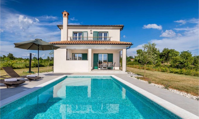 Zminj House | 120 m² House ∙ 3 bedrooms ∙ 6 guests