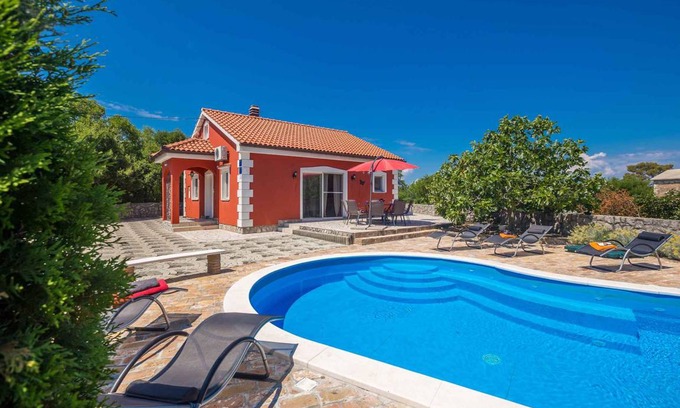 Sveti Vid Dobrinjski Villa | 120 m² Villa ∙ 3 bedrooms ∙ 8 guests