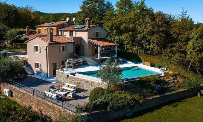 Gracisce House | 120 m² Maisonette ∙ 3 bedrooms ∙ 6 guests