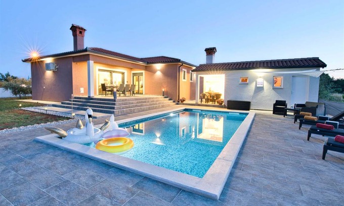 Topid Villa | 120 m² Villa ∙ 3 bedrooms ∙ 8 guests