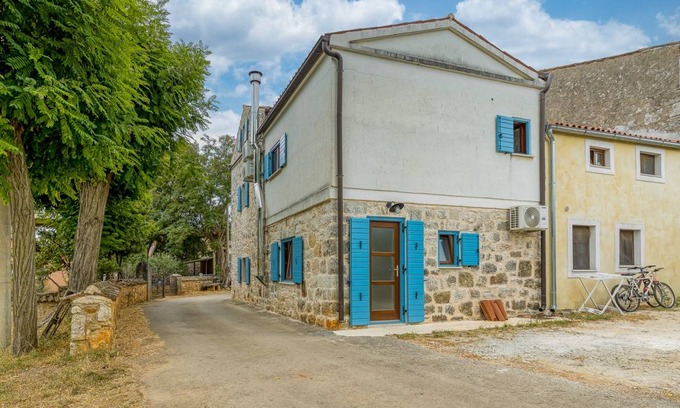 Veleniki Apartment | 125 m² Apartment ∙ 2 bedrooms ∙ 6 guests