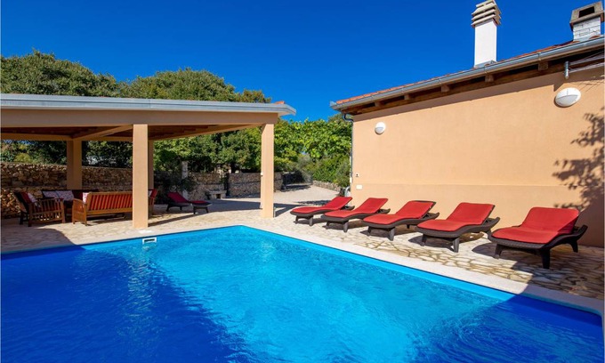 Garica House | 126 m² House ∙ 4 bedrooms ∙ 6 guests