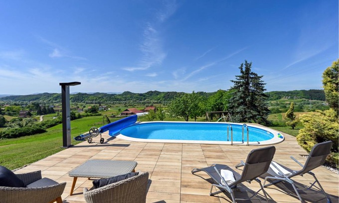 Mace House | 128 m² House ∙ 3 bedrooms ∙ 8 guests