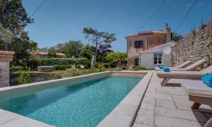 Mali Losinj House | 130 m² House ∙ 3 bedrooms ∙ 9 guests