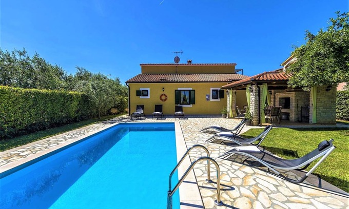 Kadumi Villa | 130 m² Villa ∙ 3 bedrooms ∙ 6 guests