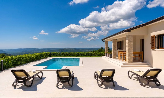 Draguc Villa | 134 m² Villa ∙ 2 bedrooms ∙ 4 guests