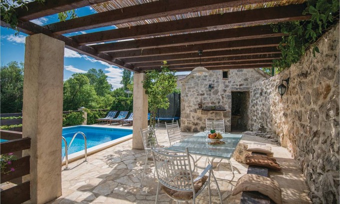 Zmijavci House | 135 m² House ∙ 4 bedrooms ∙ 8 guests
