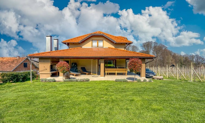 Ludbreg House | 140 m² House ∙ 4 bedrooms ∙ 8 guests