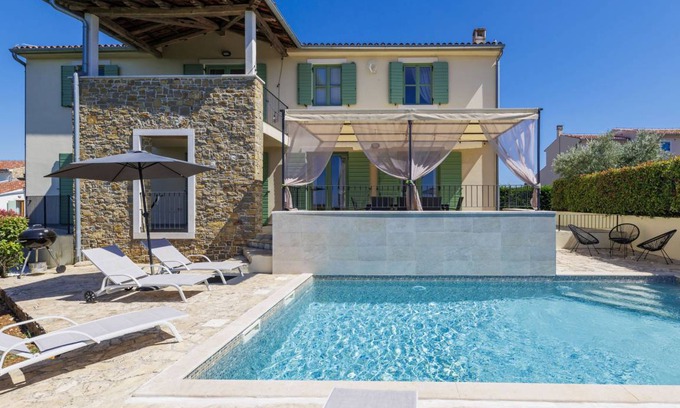 Baredine Villa | 148 m² Villa ∙ 4 bedrooms ∙ 8 guests