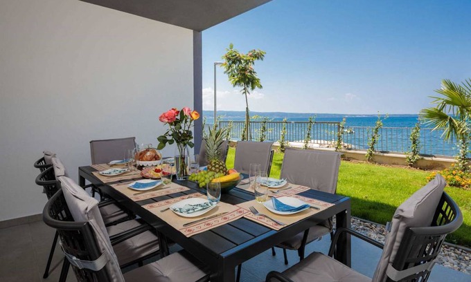 Podstrana Apartment | 150 m² Apartment ∙ 4 bedrooms ∙ 8 guests