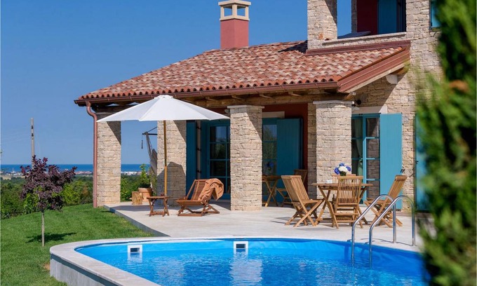 Vardica House | 150 m² House ∙ 2 bedrooms ∙ 6 guests