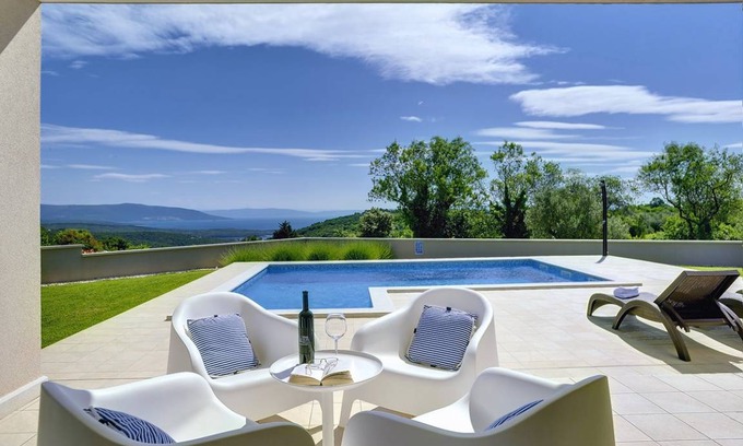 Kavran House | 160 m² House ∙ 2 bedrooms ∙ 6 guests