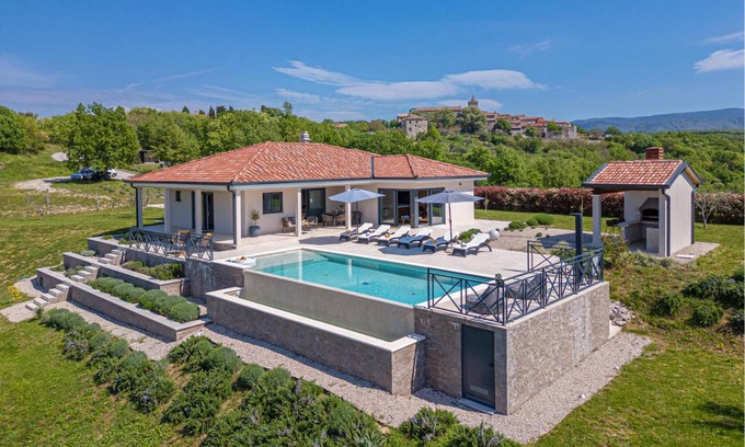 Grabri House | 160 m² House ∙ 3 bedrooms ∙ 6 guests