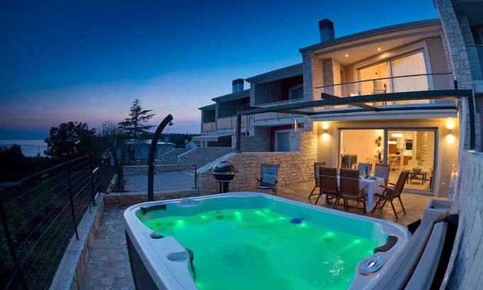 Krizine Villa | 160 m² Villa ∙ 3 bedrooms ∙ 6 guests