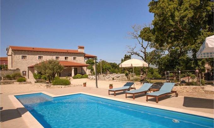 Korenici House | 164 m² House ∙ 4 bedrooms ∙ 10 guests