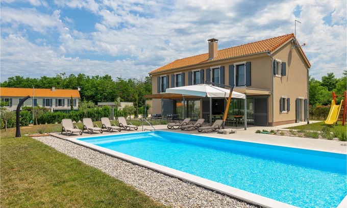 Lasici House | 165 m² House ∙ 4 bedrooms ∙ 8 guests