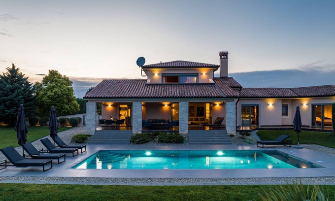 Topid Villa | 168 m² Villa ∙ 3 bedrooms ∙ 6 guests