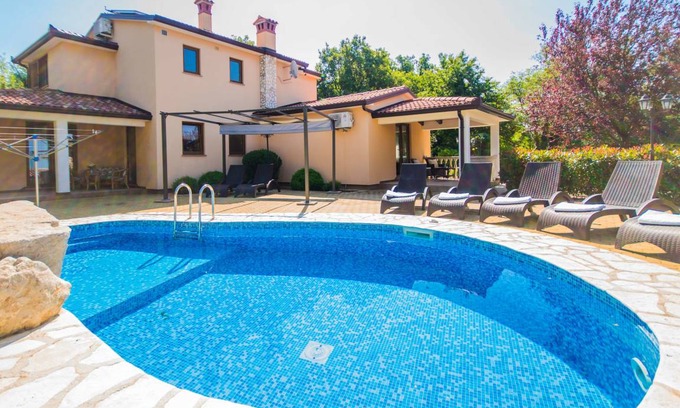 Topid Other | 170 m² Accommodation ∙ 3 bedrooms ∙ 9 guests