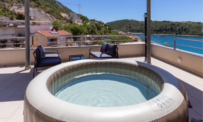 Duba House | 175 m² House ∙ 4 bedrooms ∙ 8 guests