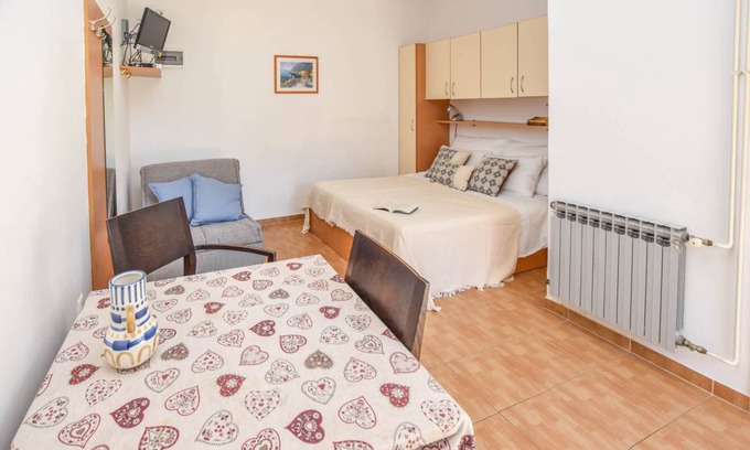Pakostane Apartment | 18 m² Apartment ∙ 3 guests