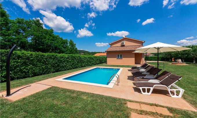 Skropeti House | 180 m² House ∙ 4 bedrooms ∙ 6 guests