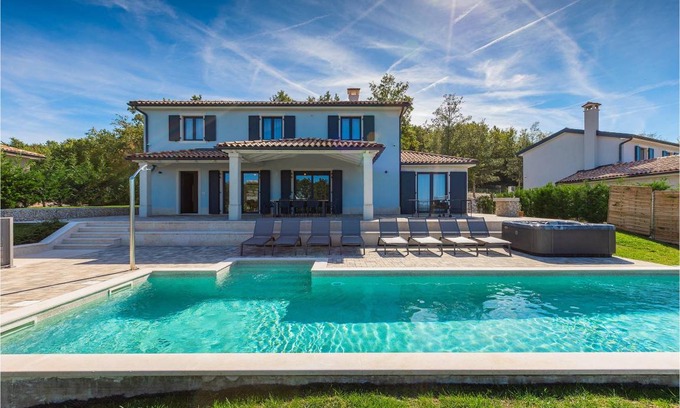 Vranje Selo House | 180 m² House ∙ 4 bedrooms ∙ 8 guests