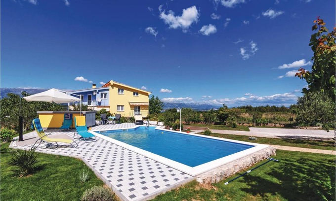 Podgradina House | 182 m² House ∙ 6 bedrooms ∙ 12 guests