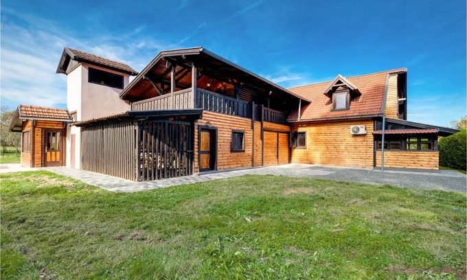 Hrvatska Dubica House | 189 m² House ∙ 3 bedrooms ∙ 8 guests