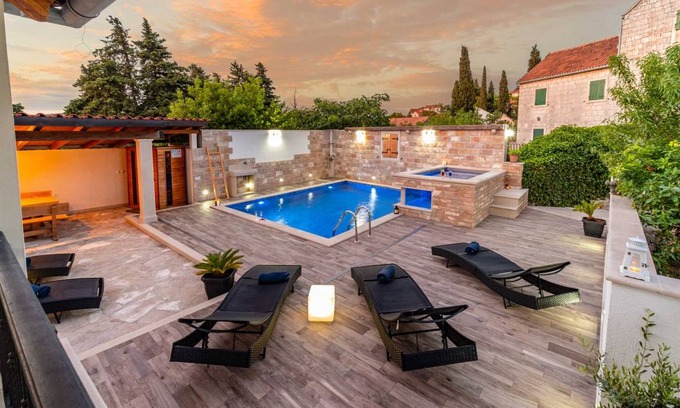 Nerezise Villa | 190 m² Villa ∙ 4 bedrooms ∙ 10 guests