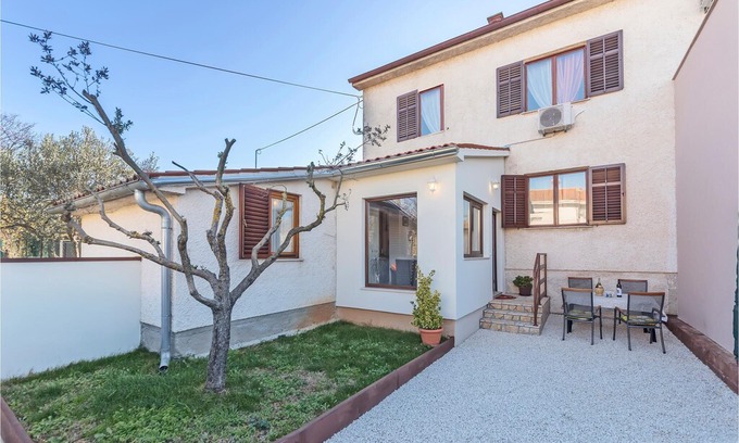 Galizana Apartment | 2 bedroom accommodation in Galizana