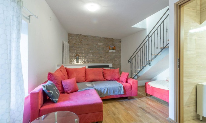 Bale House | 2 bedroom amazing home in Bale