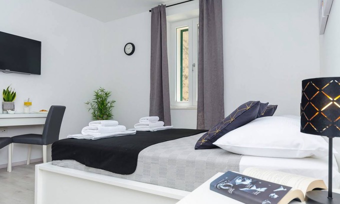 Sibenik Resort | 20 m² Private room ∙ 2 guests