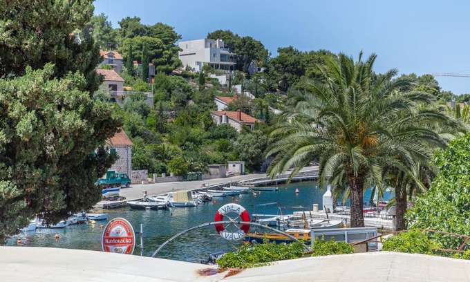 Splitska Resort | 20 m² Private room ∙ 1 bedroom ∙ 2 guests
