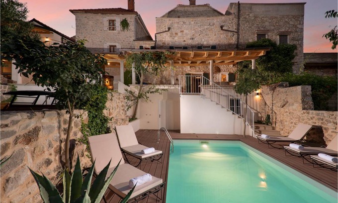 Pitve House | 200 m² House ∙ 3 bedrooms ∙ 8 guests