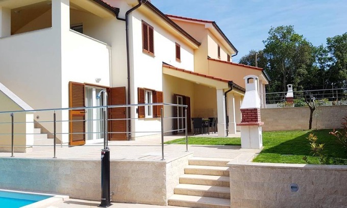 Banjole House | 200 m² House ∙ 4 bedrooms ∙ 10 guests