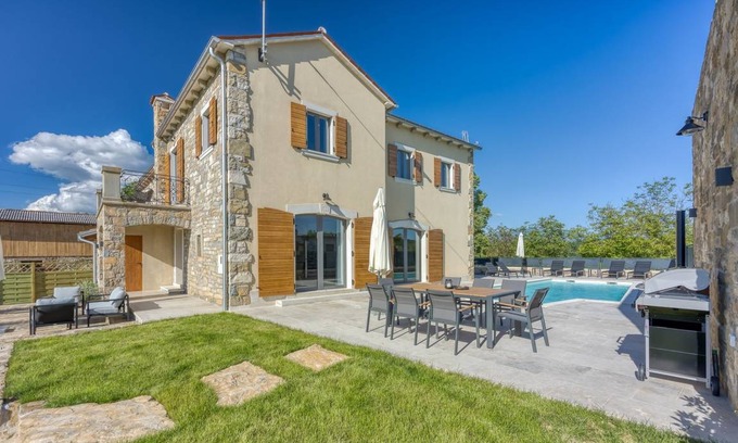 Novaki Pazinski Villa | 200 m² Villa ∙ 3 bedrooms ∙ 8 guests