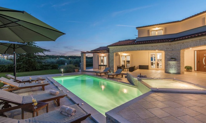 Vizinada Villa | 200 m² Villa ∙ 3 bedrooms ∙ 8 guests