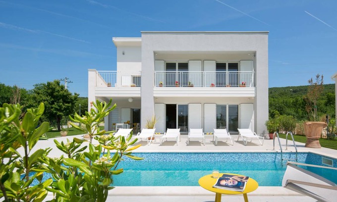 Stanisovi Villa | 200 m² Villa ∙ 4 bedrooms ∙ 9 guests