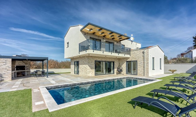 Kruncici Villa | 200 m² Villa ∙ 4 bedrooms ∙ 8 guests
