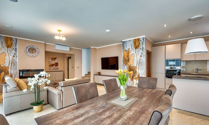 Brgod House | 210 m² House ∙ 4 bedrooms ∙ 8 guests