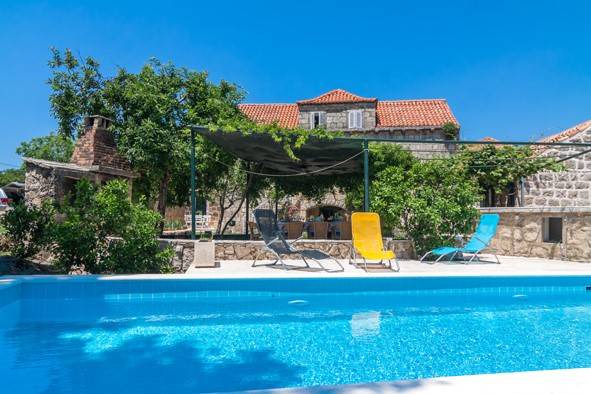 Popovici Villa | 210 m² Villa ∙ 4 bedrooms ∙ 9 guests