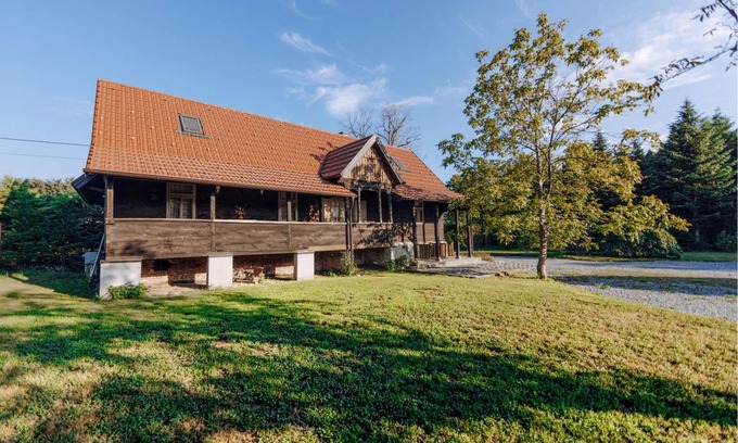 Ivanic-Grad House | 220 m² House ∙ 3 bedrooms ∙ 8 guests