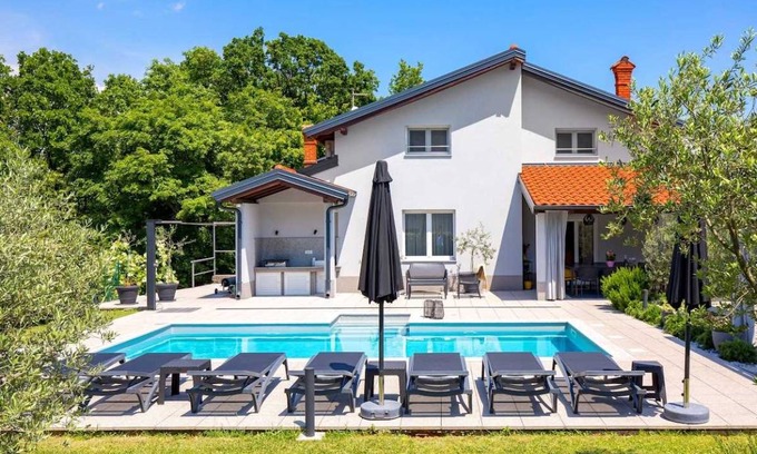 Mihotici Villa | 220 m² Villa ∙ 5 bedrooms ∙ 10 guests