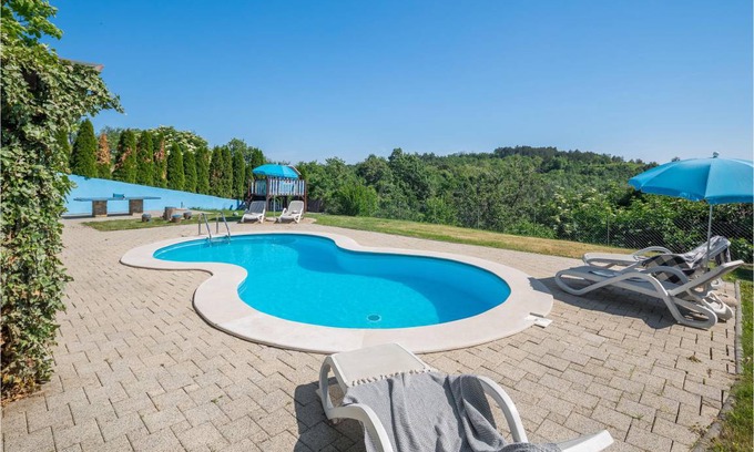 Grabri House | 250 m² House ∙ 4 bedrooms ∙ 10 guests