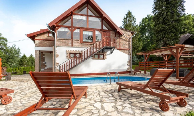 Brestovac House | 250 m² House ∙ 5 bedrooms ∙ 10 guests