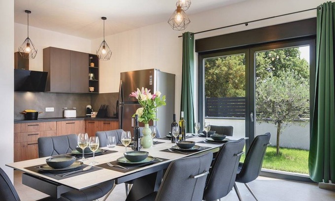 Jadreski House | 258 m² House ∙ 3 bedrooms ∙ 8 guests