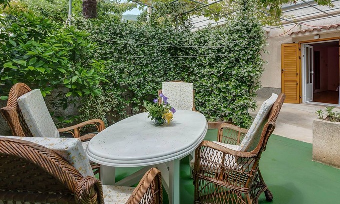 Nerezine Apartment | 27 m² Apartment ∙ 1 bedroom ∙ 2 guests
